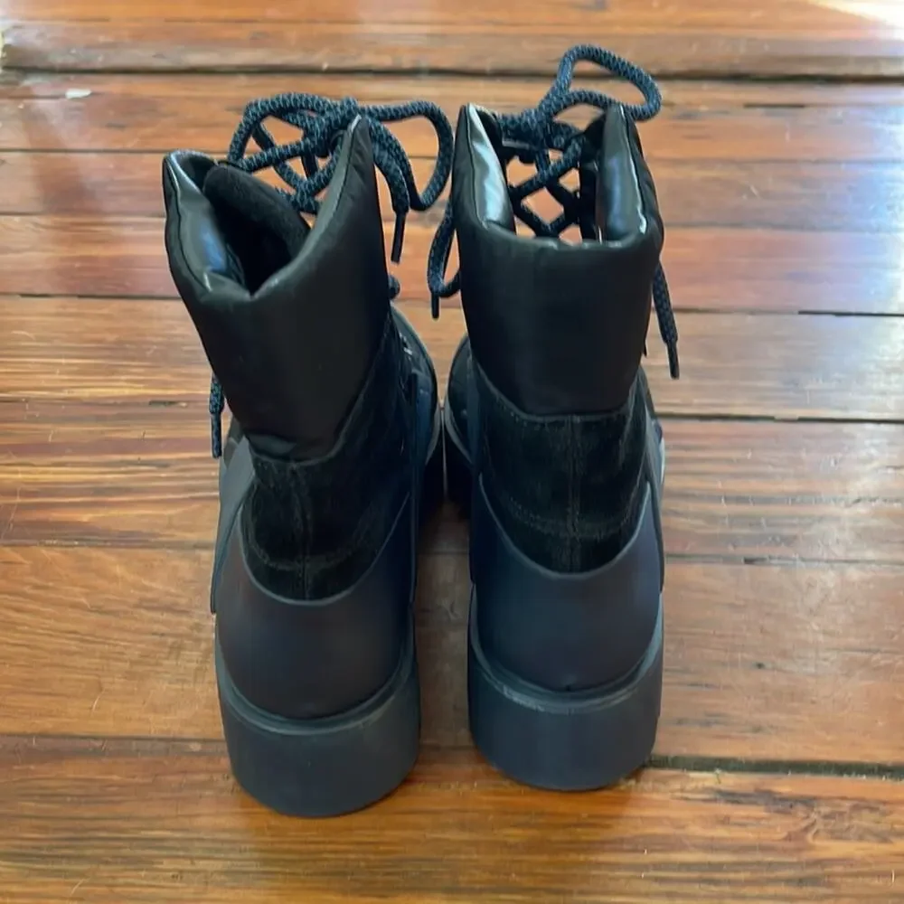 NWT Franco Sarto Balinhike suede lace up water resistant lugged sole snow boots